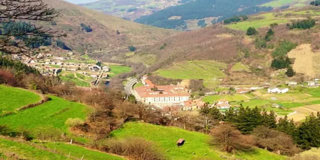 Visita Cangas del Narcea en tu viaje por Asturias